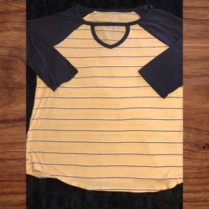Maurice’s XL “baseball t”